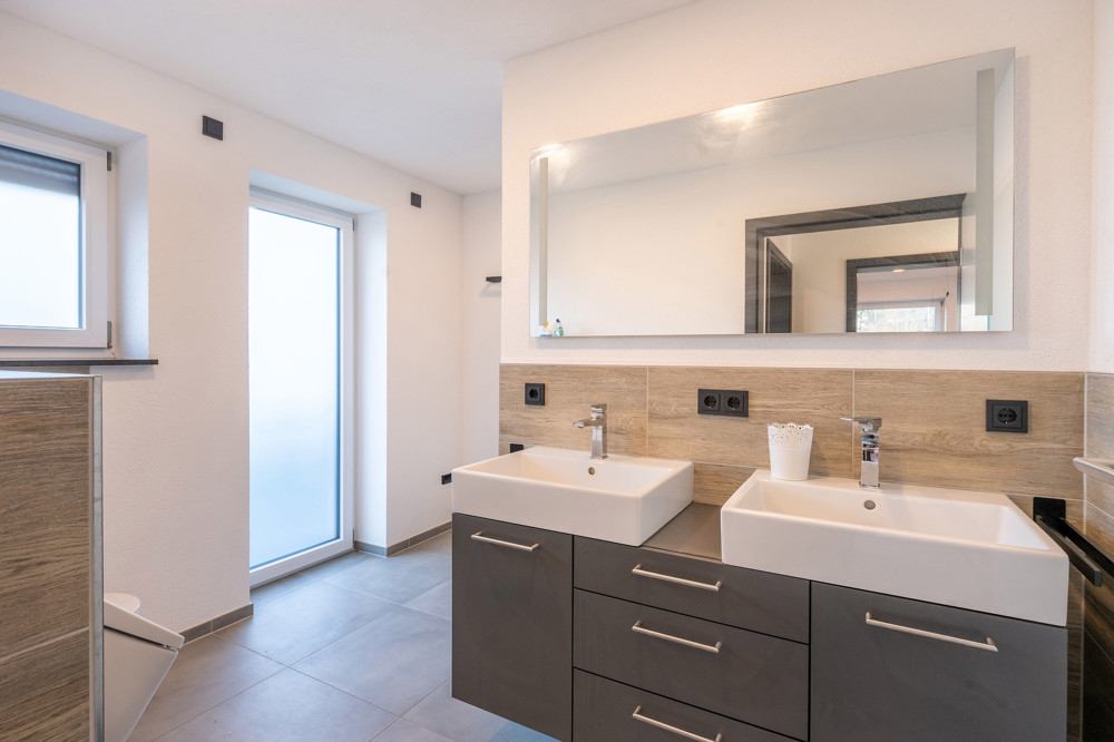 EG - Bad (1) EG - Bad (1)