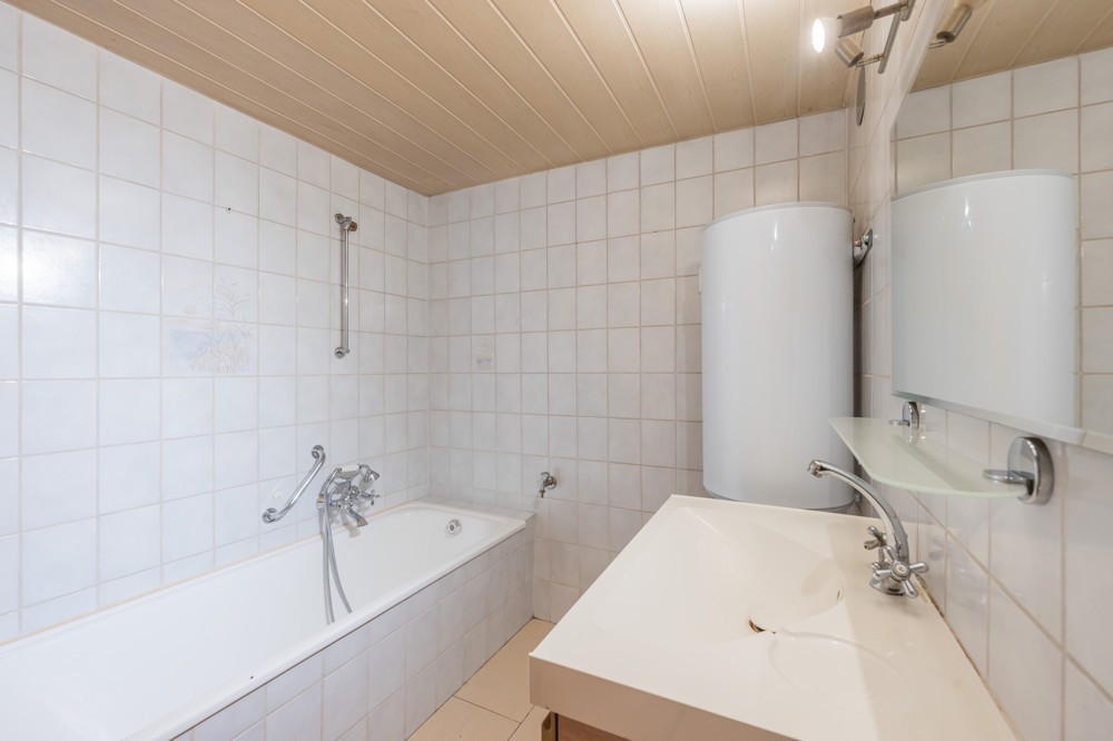 EG - Bad 1 EG - Bad 1