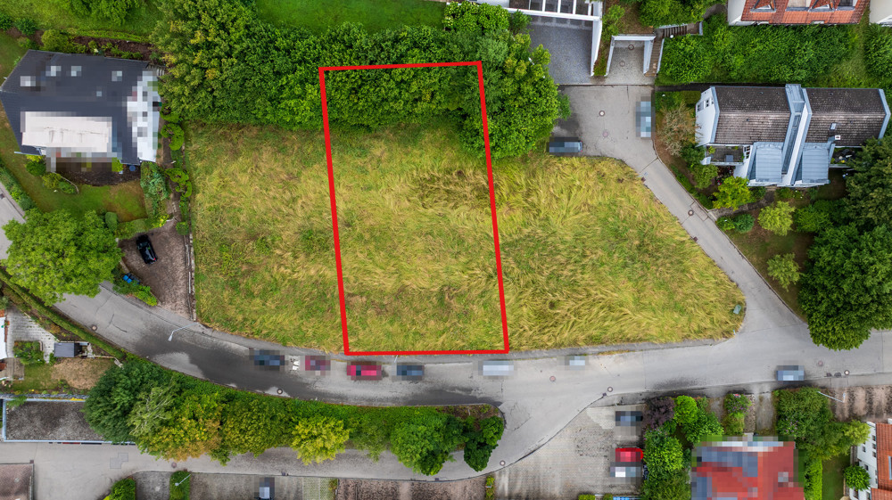 Draufsicht mit Grundstücksgrenzen (skizziert) Draufsicht mit Grundstücksgrenzen (skizziert)