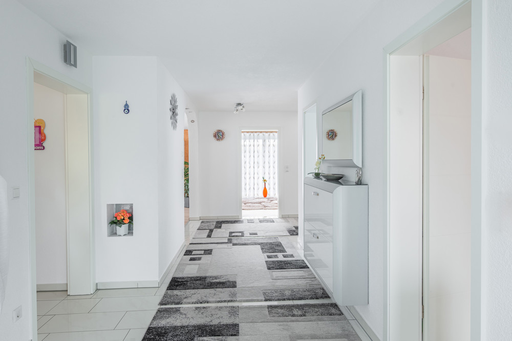 EG - Flur (1) EG - Flur (1)