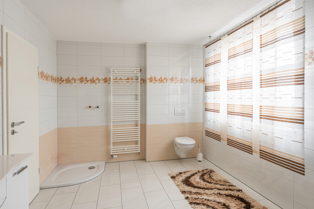 DG - Bad (2) DG - Bad (2)