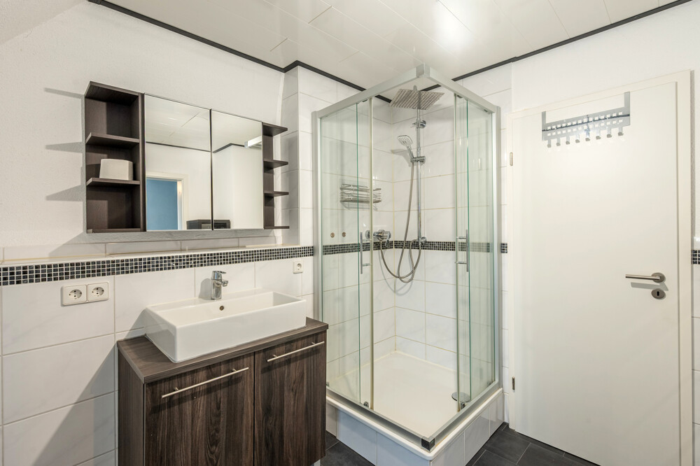 DG 1 - Badezimmer DG 1 - Badezimmer