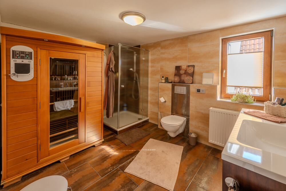 DG - Badezimmer mit Sauna DG - Badezimmer mit Sauna