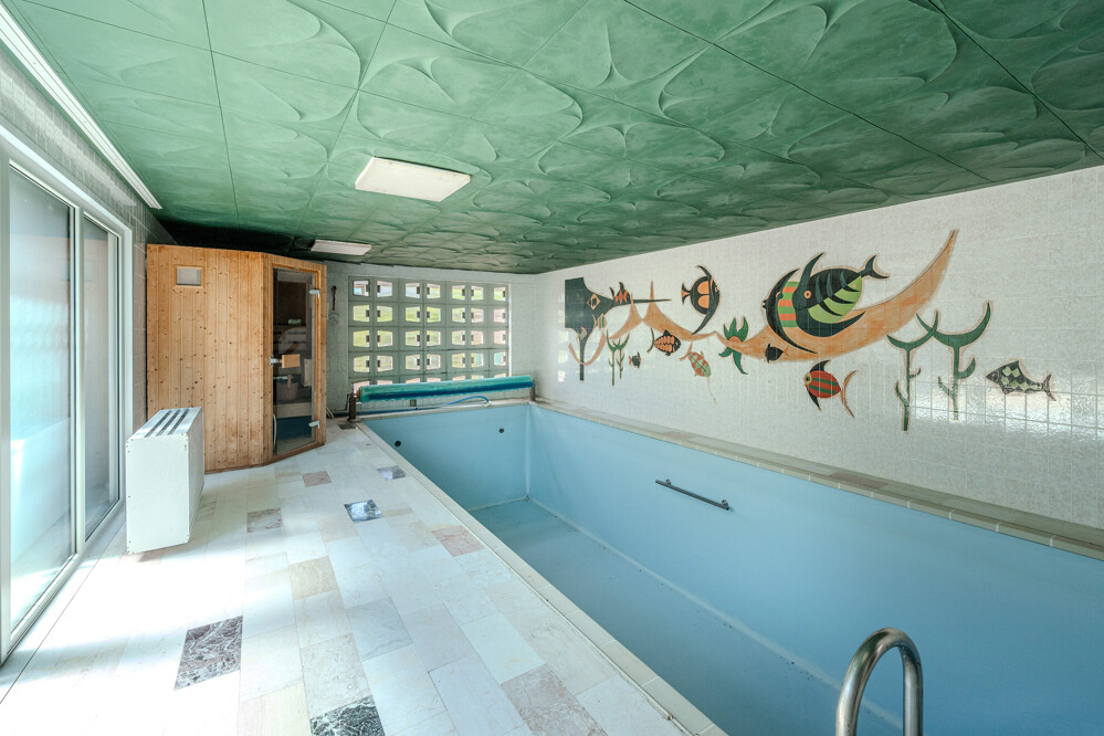 Schwimmhalle mit Sauna EG Schwimmhalle mit Sauna EG