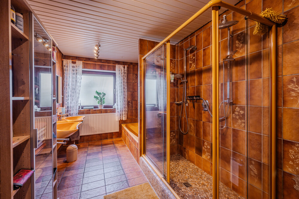 EG - Badezimmer 1 EG - Badezimmer 1