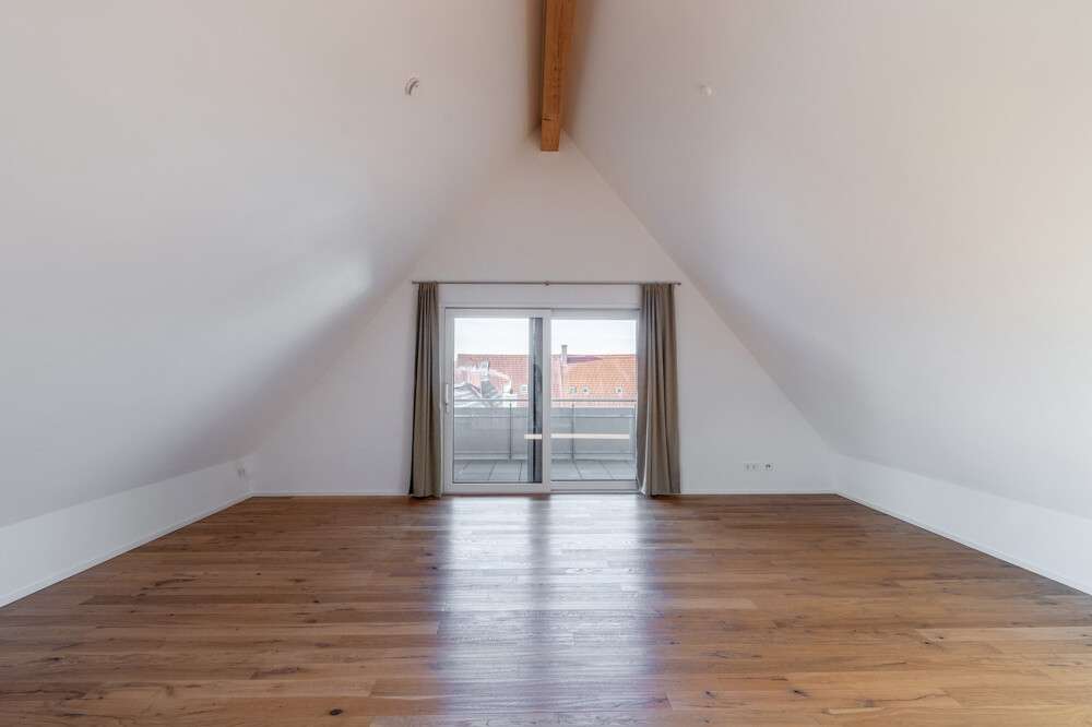2. DG Studio 2. DG Studio