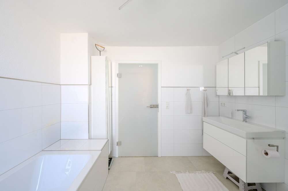 OG - Badezimmer (2) OG - Badezimmer (2)